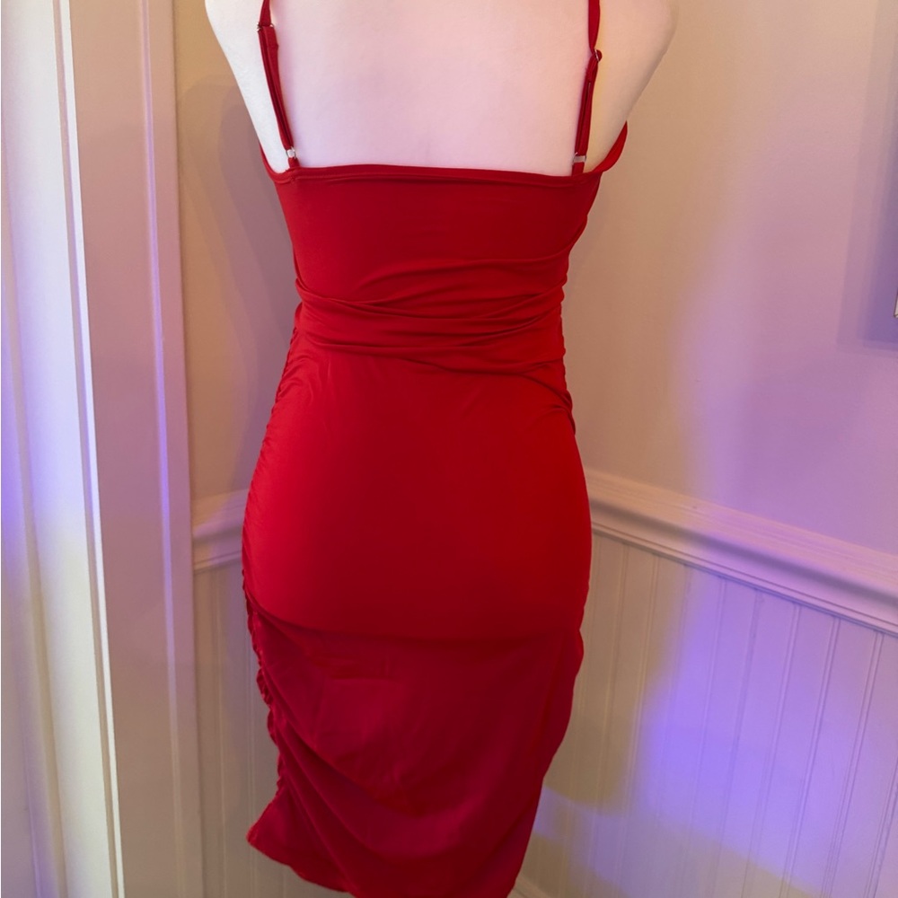 Oh Polly Bodycon Ruched Mini Dress - Picture 3 of 3